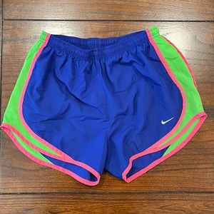 Nike 3” Tempo running shorts - small